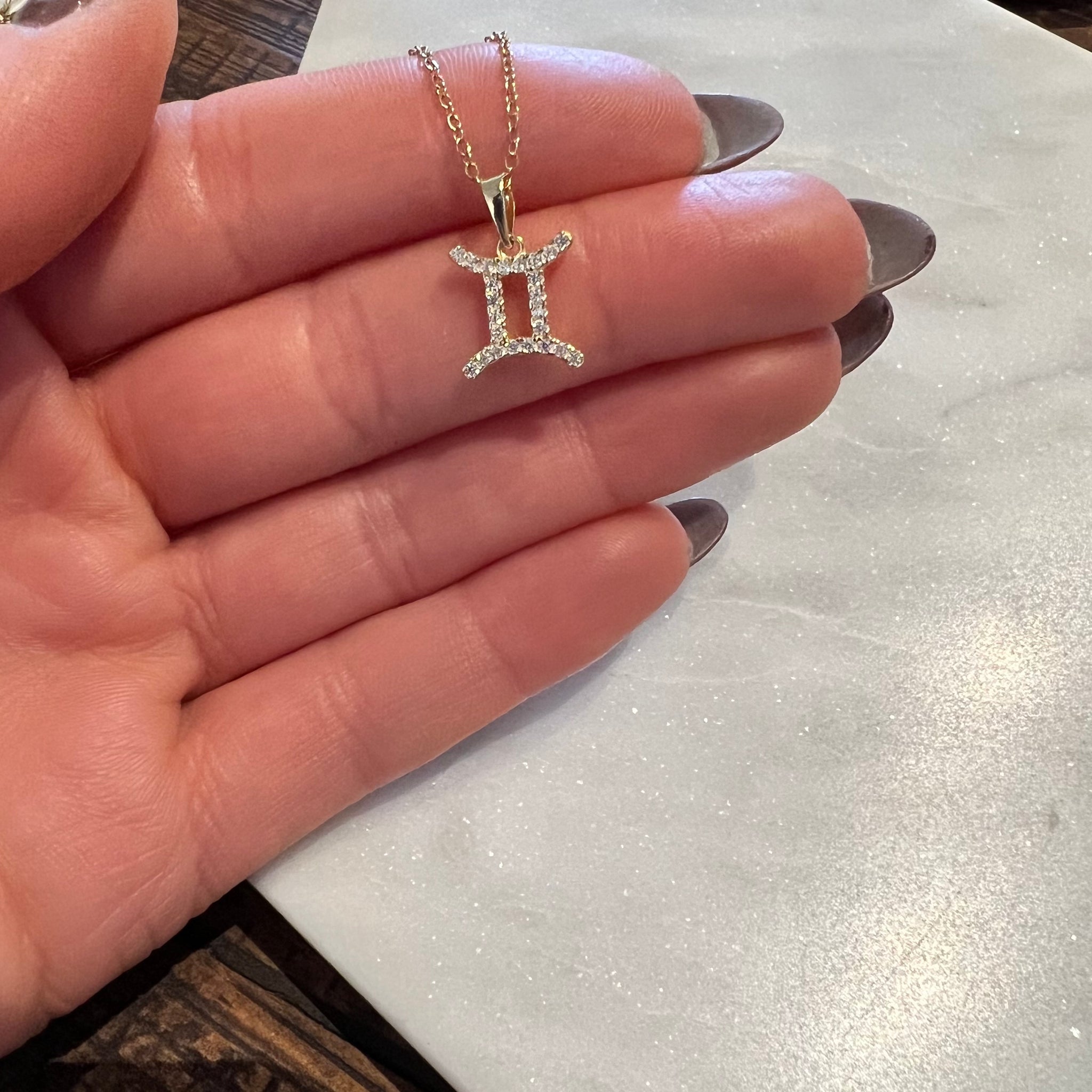 アクセサリー inimeg gemini World's Only 24k Gold Inscribed Gemini Necklace | Unique Zodiac